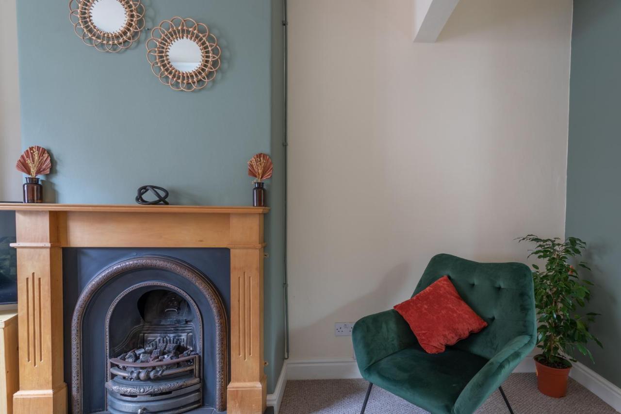 Milton Stays - Cosy 2 Bed House, 15 Min Walk To York City Center, For Up To 6 - With Period Features, Fireplace, Superfast Wi-Fi, Private Garden, Free On Street Parking Luaran gambar