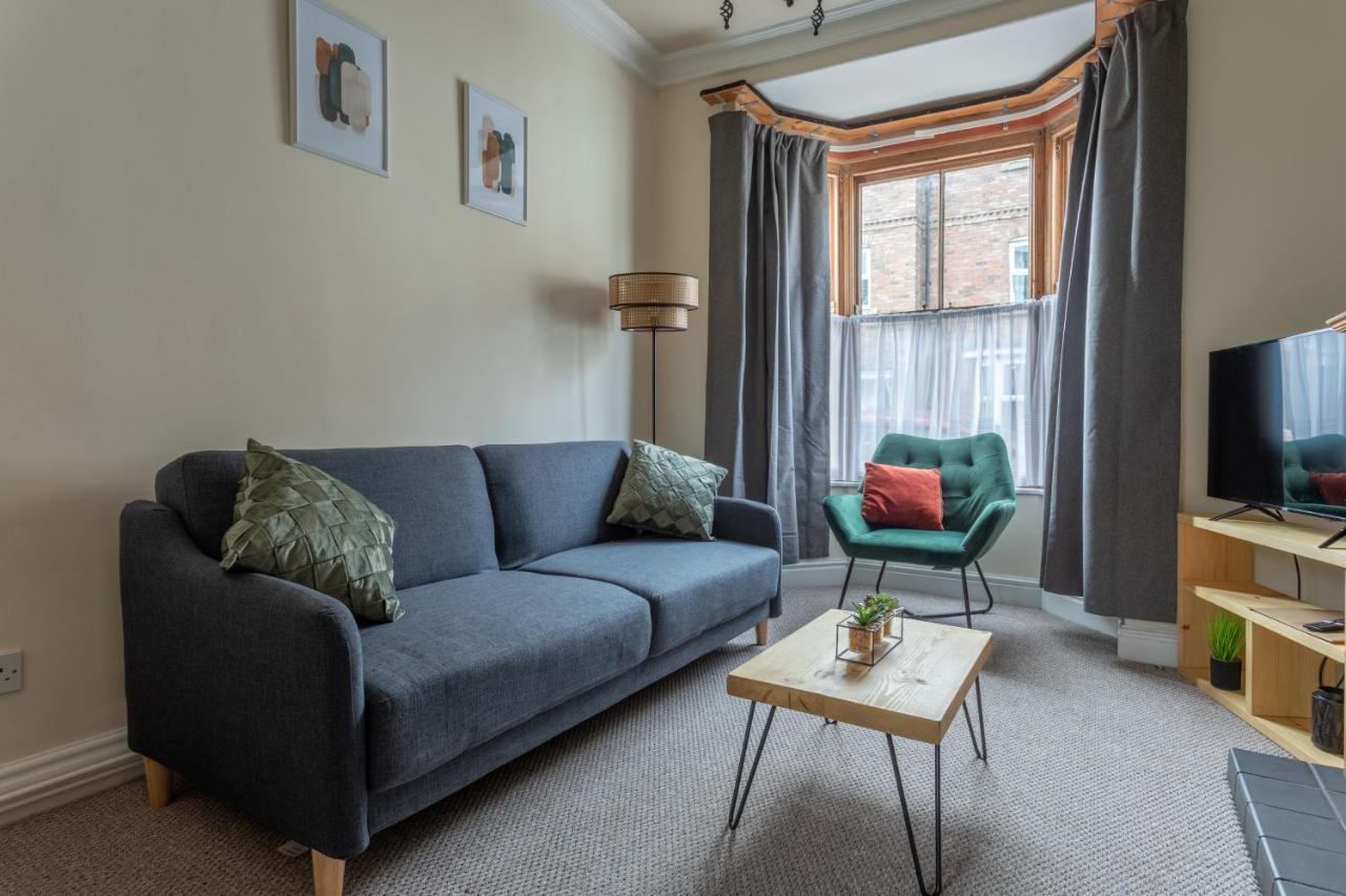 Milton Stays - Cosy 2 Bed House, 15 Min Walk To York City Center, For Up To 6 - With Period Features, Fireplace, Superfast Wi-Fi, Private Garden, Free On Street Parking Luaran gambar