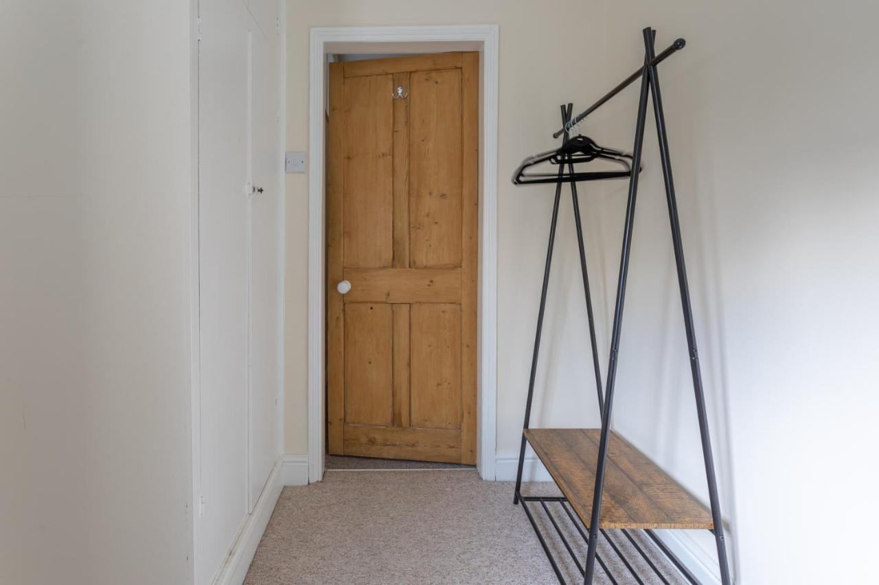 Milton Stays - Cosy 2 Bed House, 15 Min Walk To York City Center, For Up To 6 - With Period Features, Fireplace, Superfast Wi-Fi, Private Garden, Free On Street Parking Luaran gambar