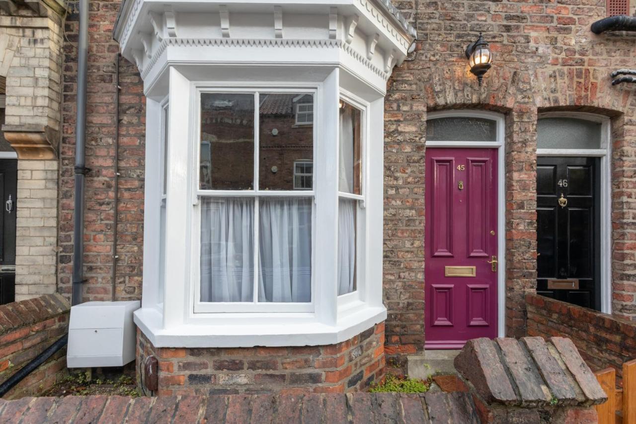 Milton Stays - Cosy 2 Bed House, 15 Min Walk To York City Center, For Up To 6 - With Period Features, Fireplace, Superfast Wi-Fi, Private Garden, Free On Street Parking Luaran gambar